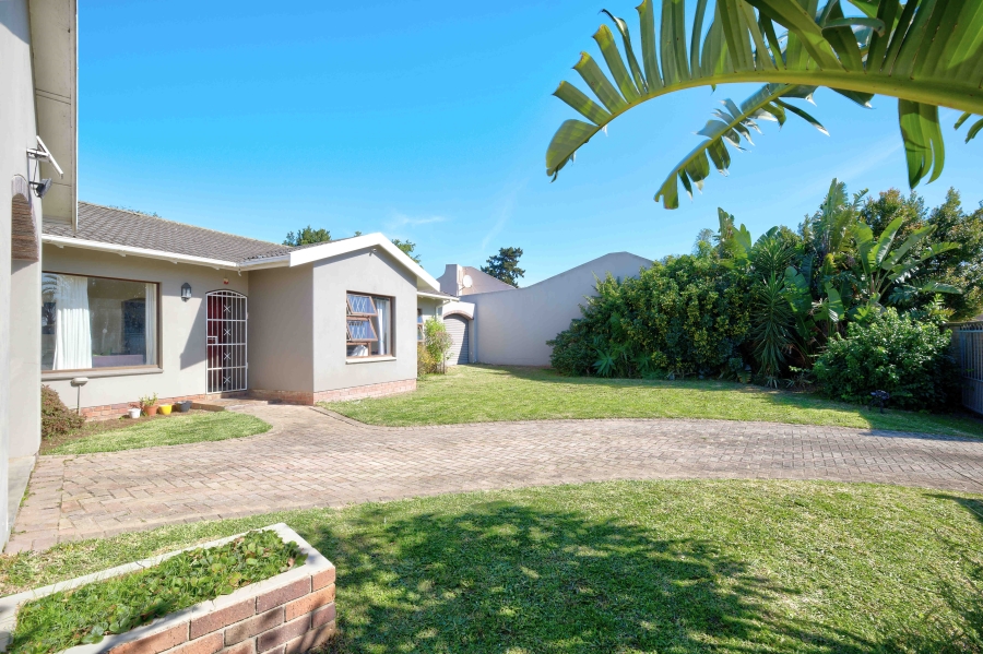 3 Bedroom Property for Sale in Sherwood Eastern Cape